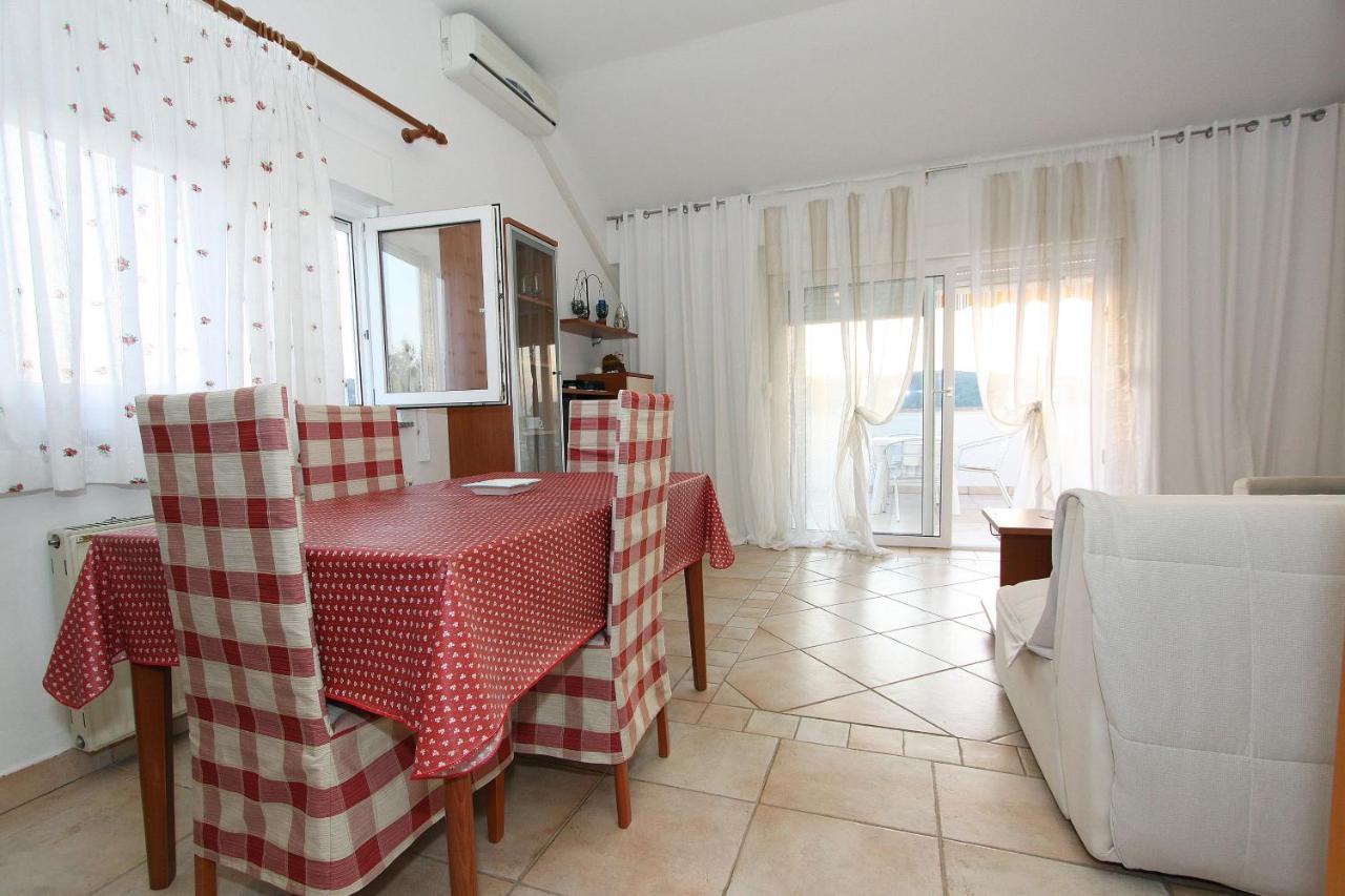 Apartments Bajcic Kampor Екстериор снимка