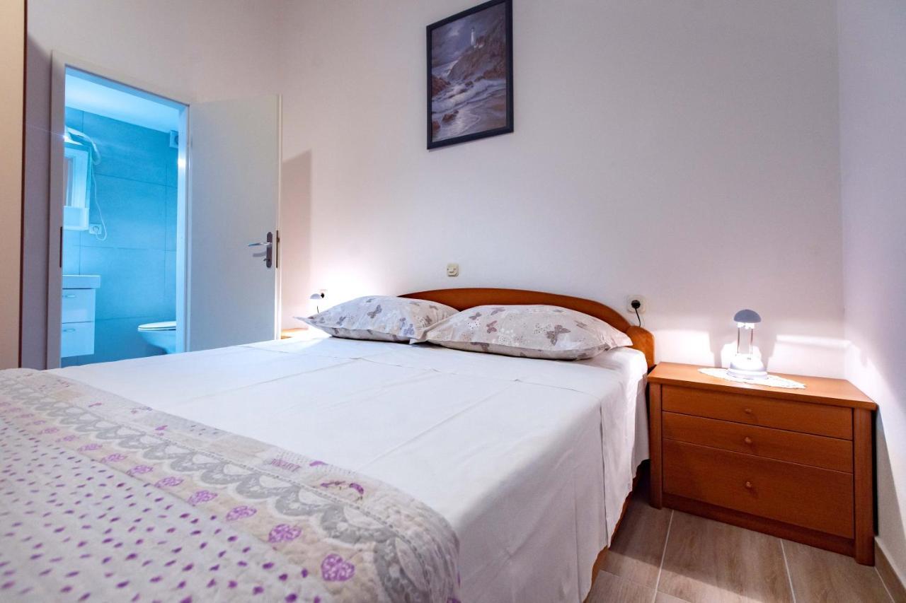 Apartments Bajcic Kampor Екстериор снимка