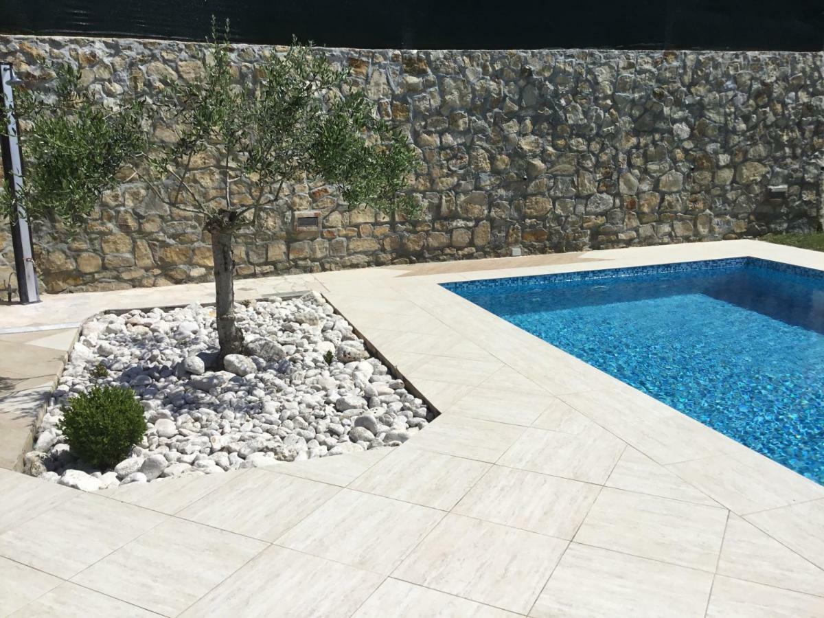 Apartments Bajcic Kampor Екстериор снимка