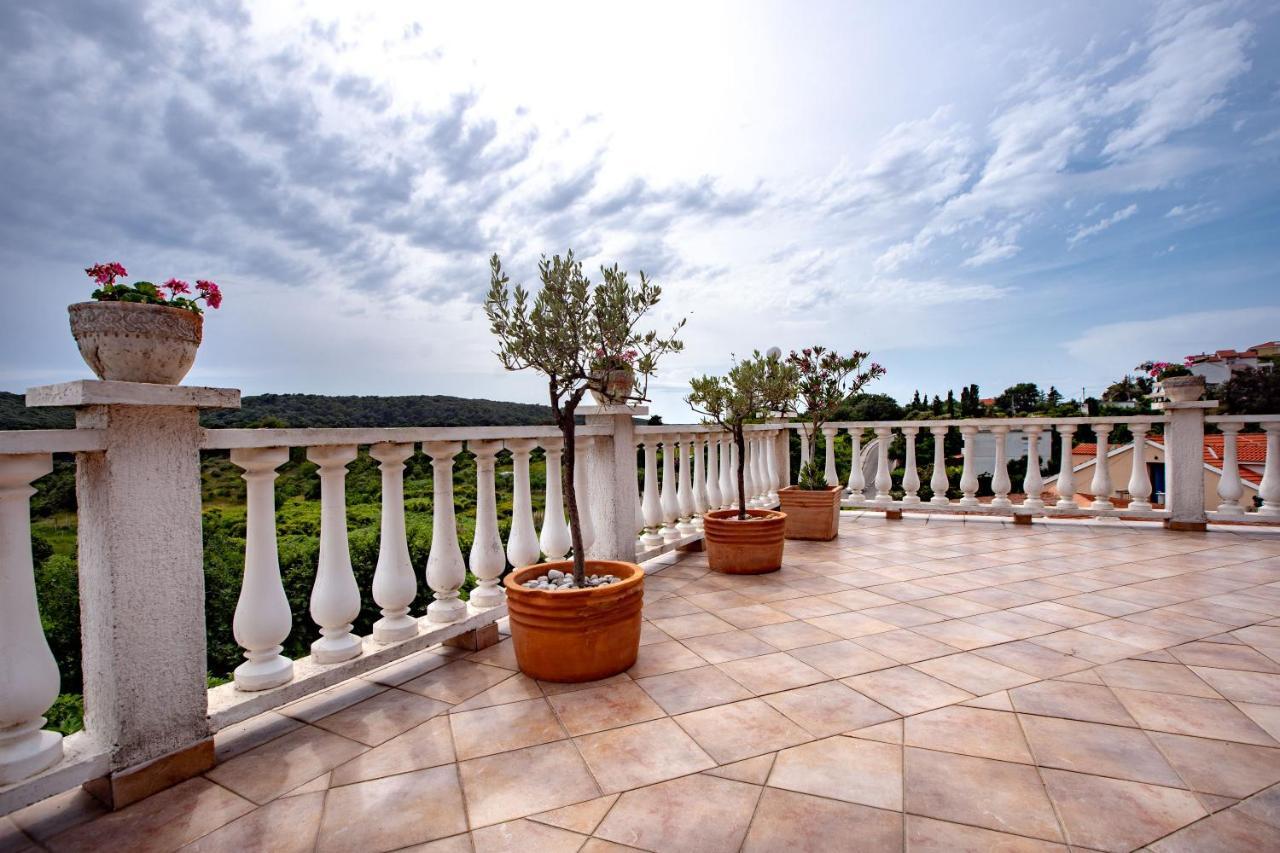 Apartments Bajcic Kampor Екстериор снимка