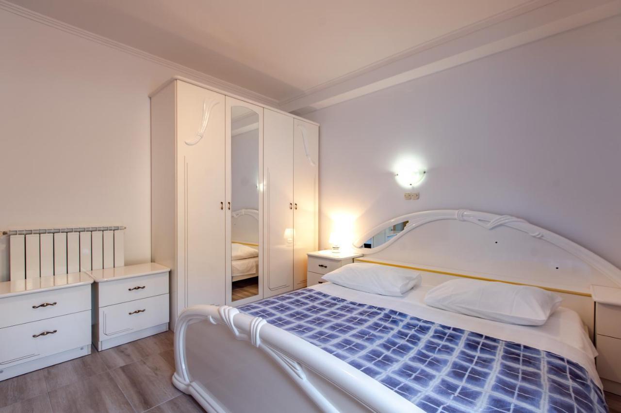 Apartments Bajcic Kampor Екстериор снимка