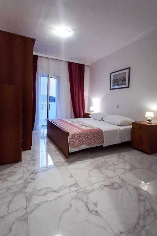 Apartments Bajcic Kampor Екстериор снимка